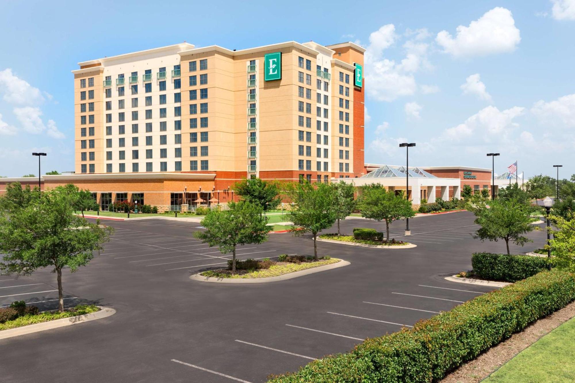 Embassy Suites By Hilton Norman Hotel & Conference Center Exterior photo