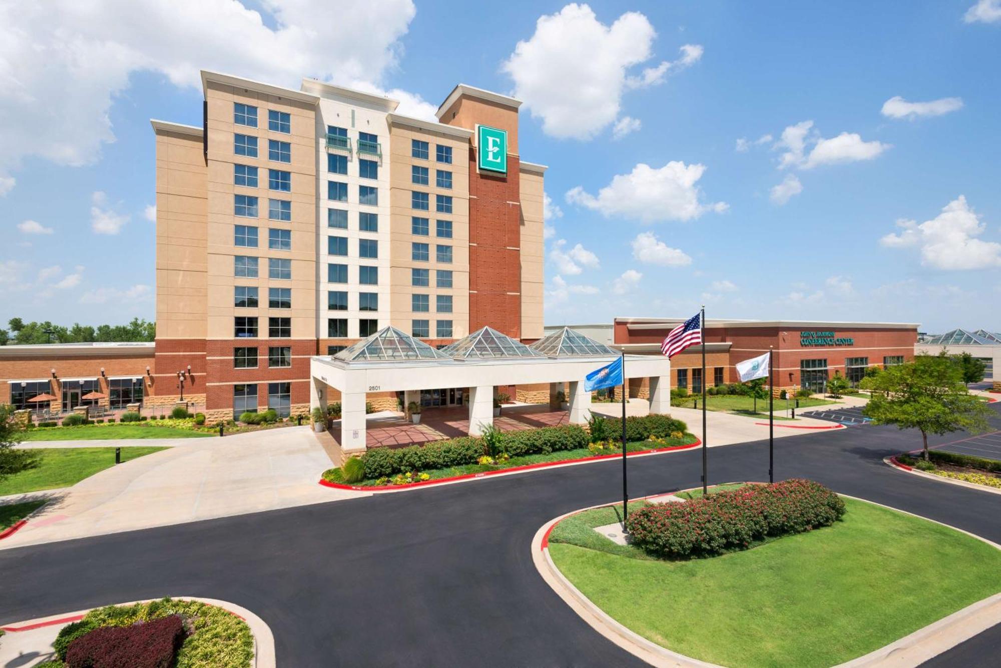 Embassy Suites By Hilton Norman Hotel & Conference Center Exterior photo